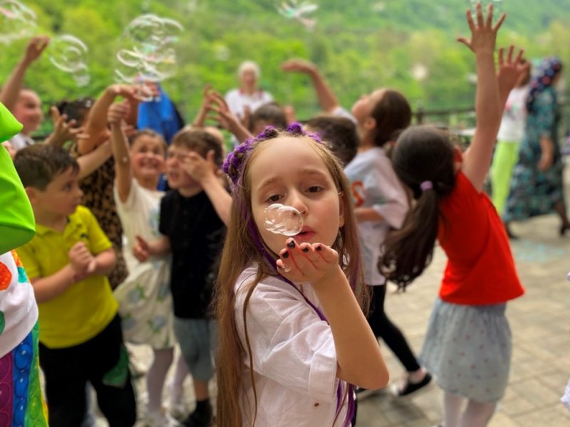 Автоинспекторы и общественники Кабардино-Балкарии приняли участие в торжественном мероприятии в детском саду
